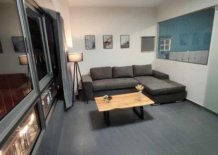 Ermou Downtown Suites By Urban Retreat